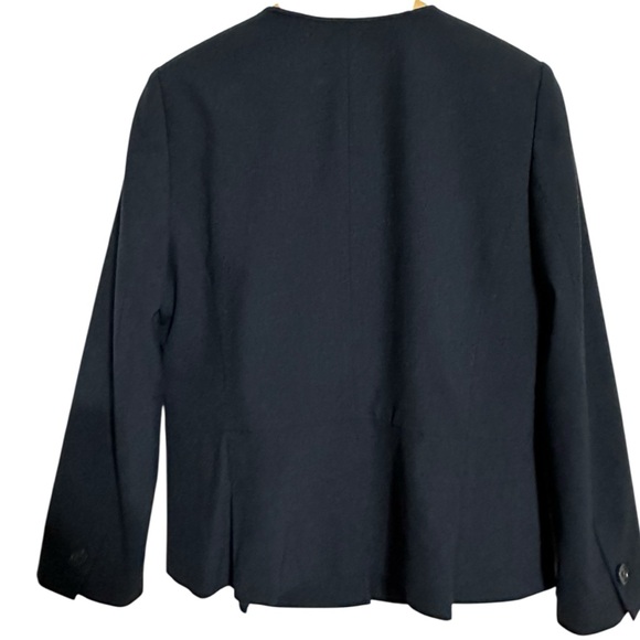 Ann Taylor NWT The Pleated Crewneck Navy Buttoned Jacket in Seasonal Stretch - Picture 5 of 12